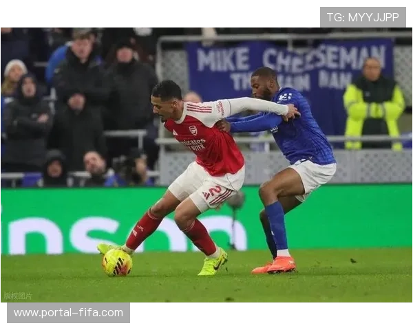 特罗萨德中柱，阿森纳客场险胜埃弗顿过程惊险