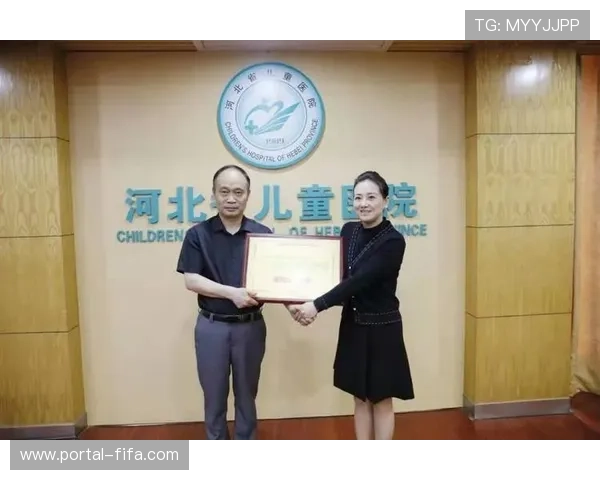 巴萨基金会医院关怀行动，科技连线传递足球温暖